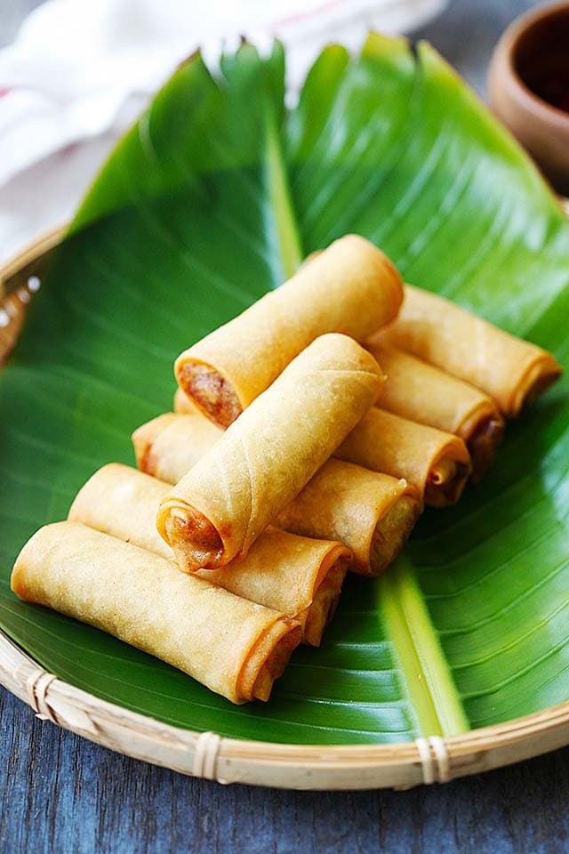 Spring roll recipe made of vegetables and spring roll wrapper.